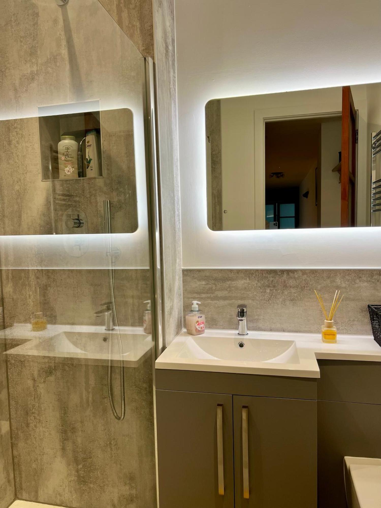 Stunning Victorian Mansion Apartment - Hosted By Agf Property - Free Parking Upon Request 布赖顿 外观 照片